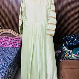 10/10 Beautiful Light Green Wedding Frock with Pink Dupatta 2