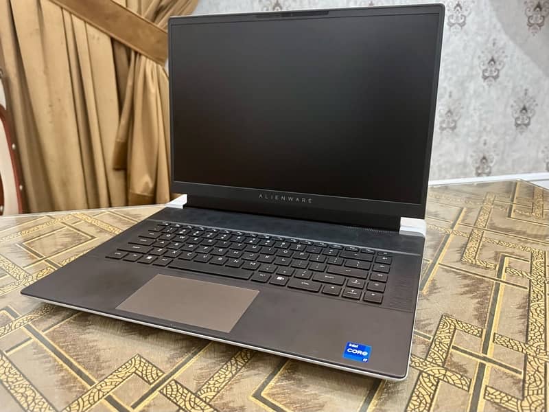 Alienware laptop for sale with 6 month interational warrenty 3