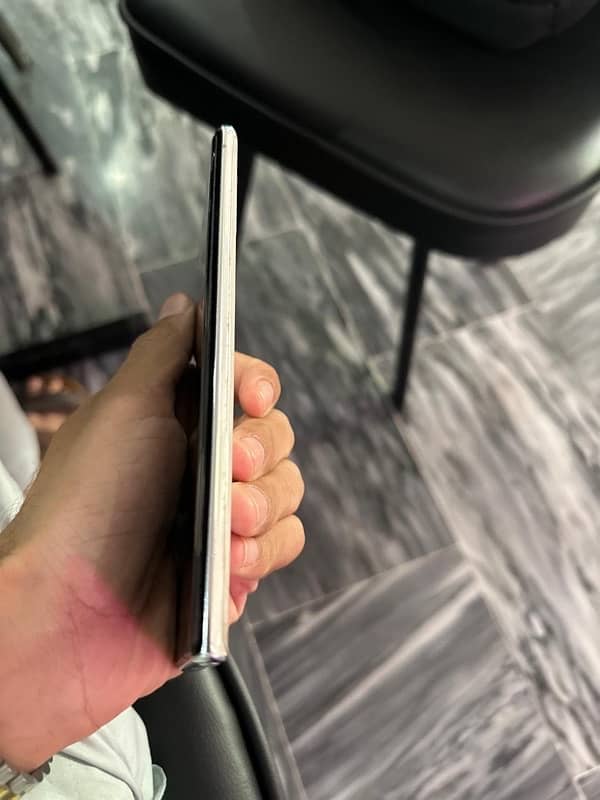 Samsung Galaxy note 10 + 2