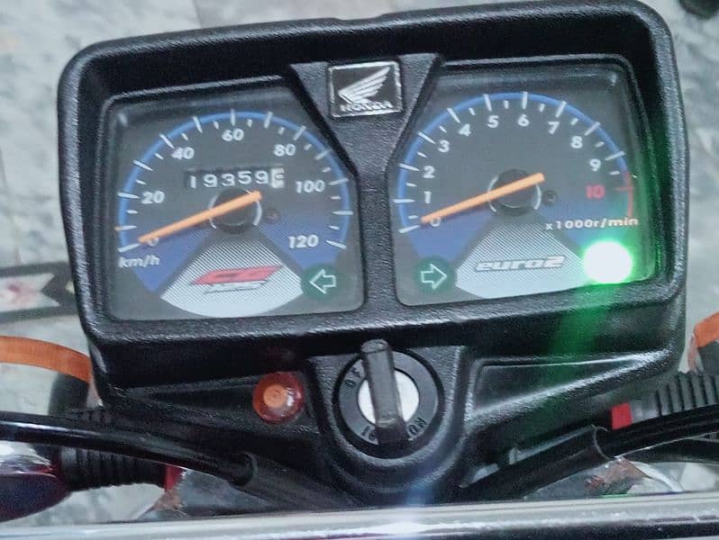 Honda 125 Model 2022 pka All Punjab Numbr 6