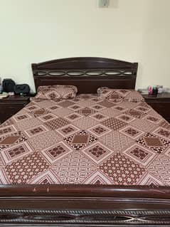 SELLING A KING SIZE BEDSET AND 2 SINGLE BEDSET