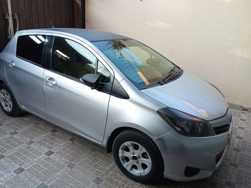 Toyota Vitz 2014 3