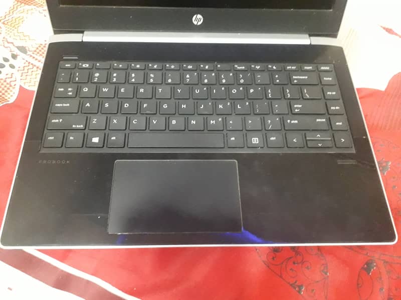 Hp-probook genr 8 i5. . 8/256 8