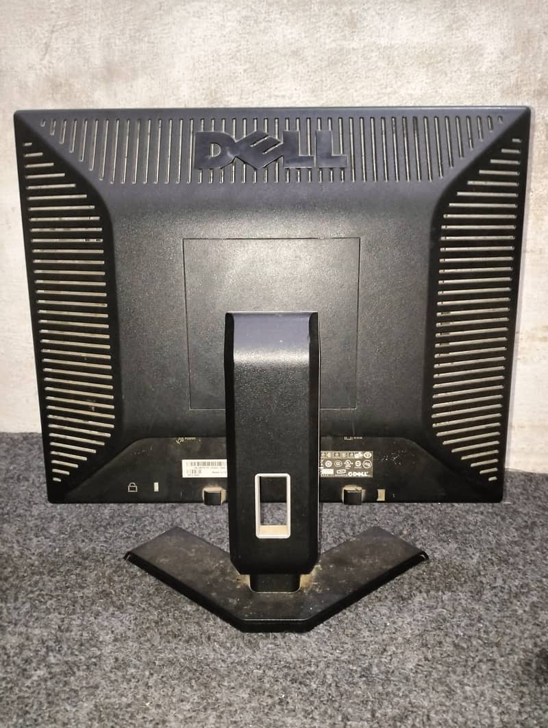 DELL LED MONITOR 10/10 CONDITION 1