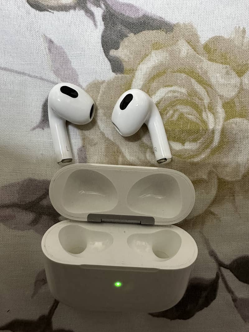 AirPods 3rd generation 3