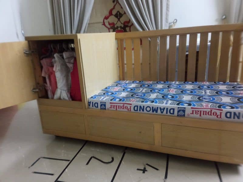 Baby Cot / Baby Crib 3