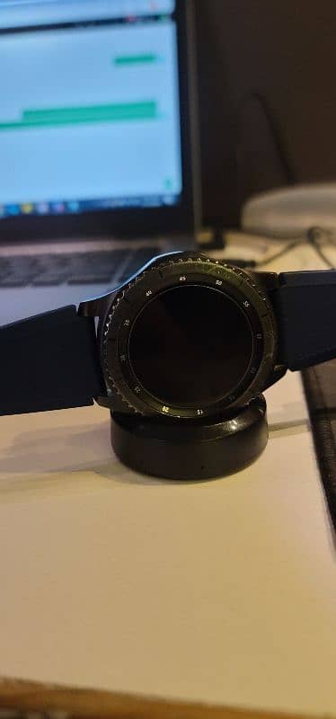 Samsung Gear S3 Frontier 46mm Dark Gray with dark blue band. 0