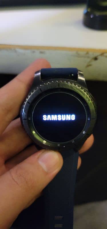 Samsung Gear S3 Frontier 46mm Dark Gray with dark blue band. 3