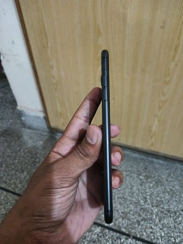 i phone 7plus PTA with box 32Gb Sell/Exchange 2