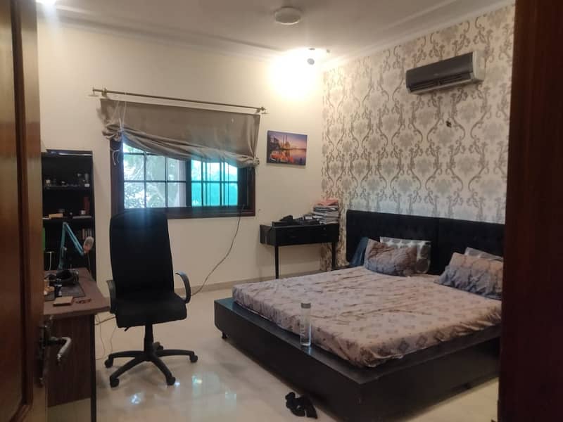 500 yard banglow Owner built Dayyar wood 1+4 bed dd Tiled flooring well maintained 0