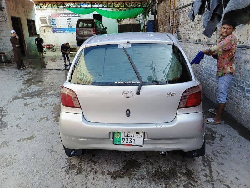 Toyota Vitz 1999 register 2007 1.3 sunroof 1