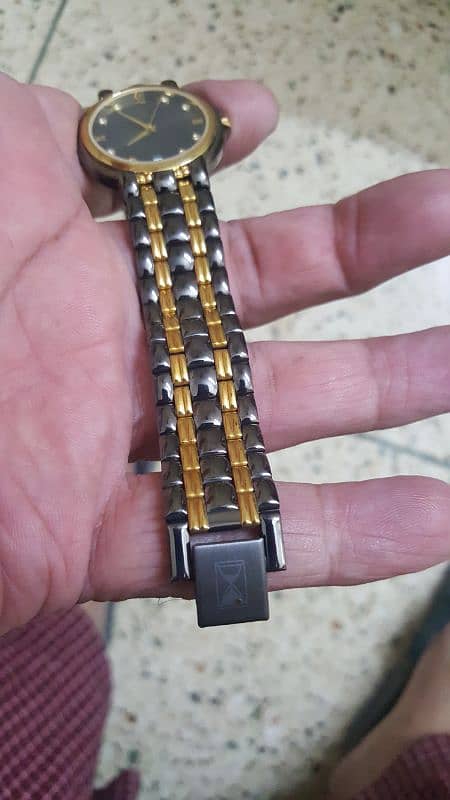 Elegance wrist watch Swiss Made 100 MTR W,R, 4