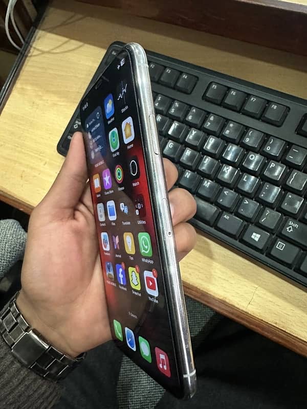 Iphone 11 Pro Max 1