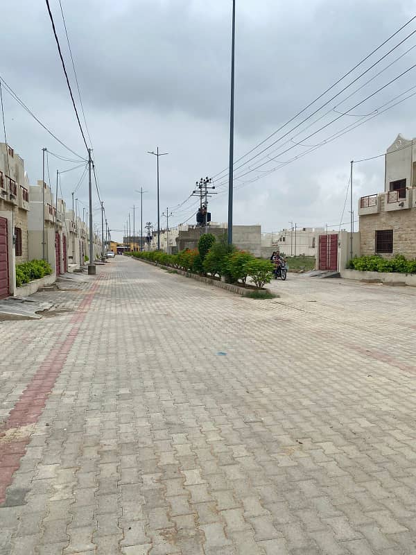 Falaknaz villas 120 sq yards Plot For Sale 15