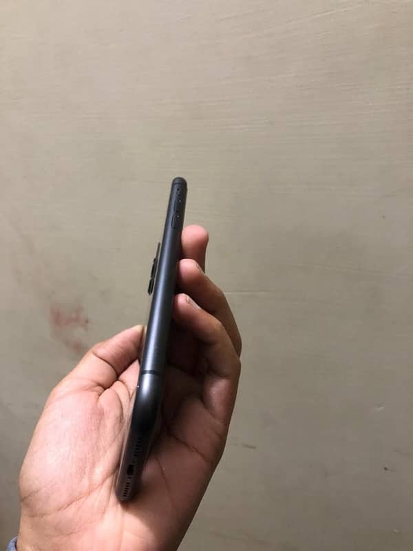 iPhone 11 non pta (fu) model 5