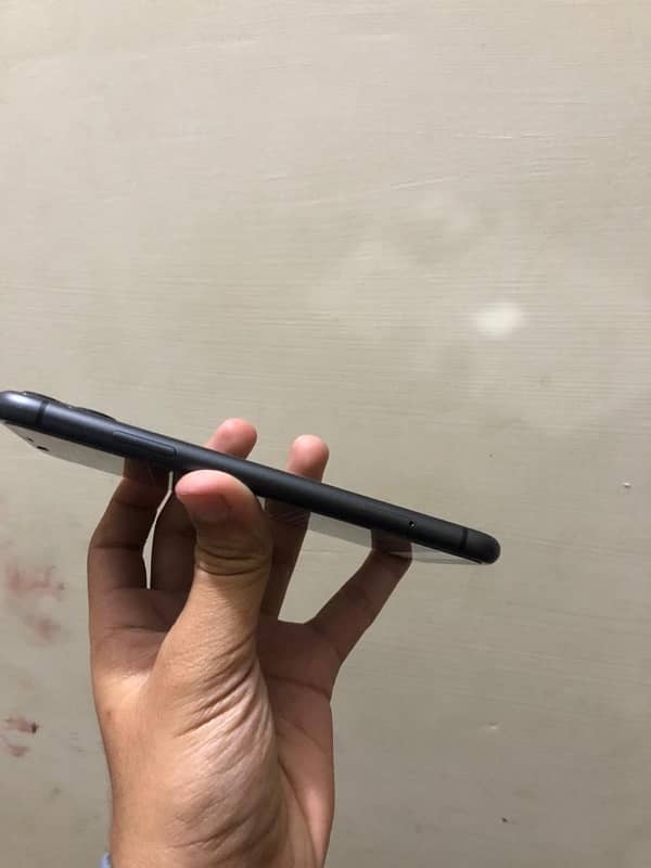 iPhone 11 non pta (fu) model 6