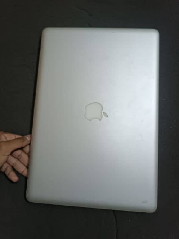 MacBook pro 2011 15.6" for read add 0