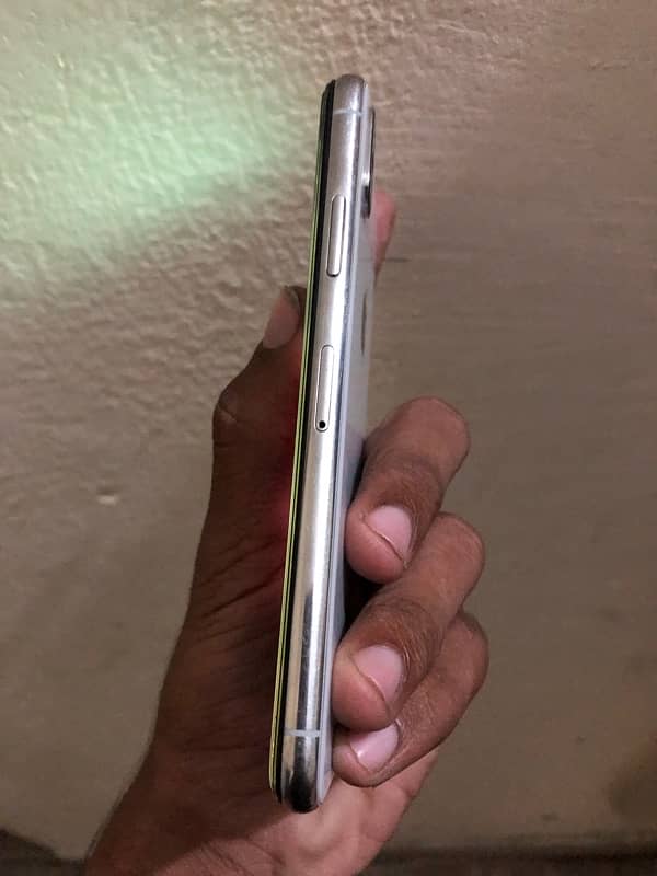 I PHONE X 64 GB non pta whatapp 03007464143 4