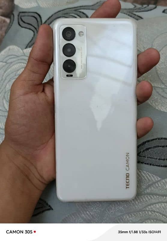 Tecno camon 18T  4/128 with box 2