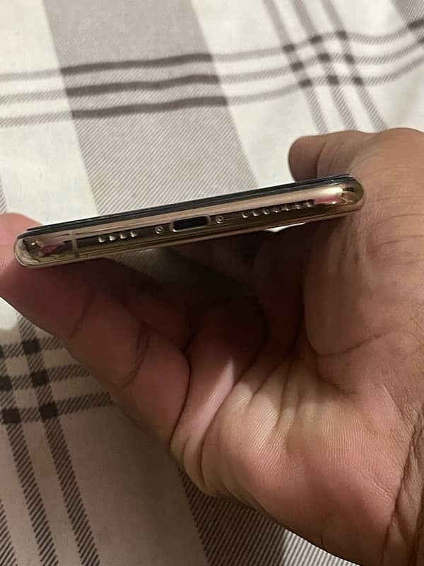 iphone xs max 64gb approved 4