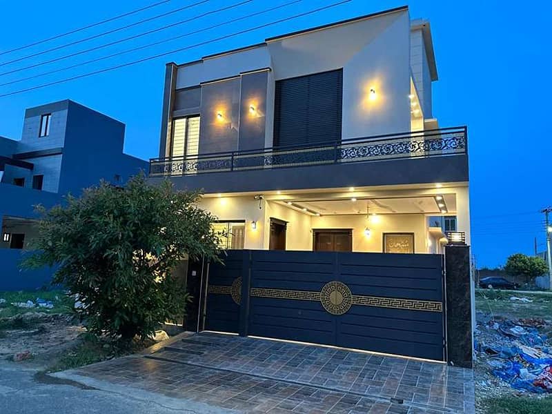 8 MARLA BEAUTIFUL HOUSE AVAILABLE FOR RENT IN DHA RAHBER 11 0