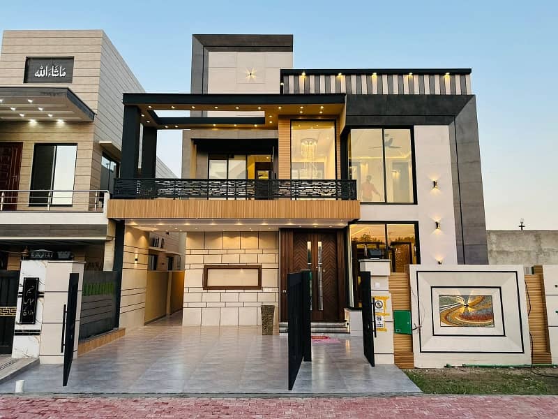 10 Marla brand new luxury house for sale 0