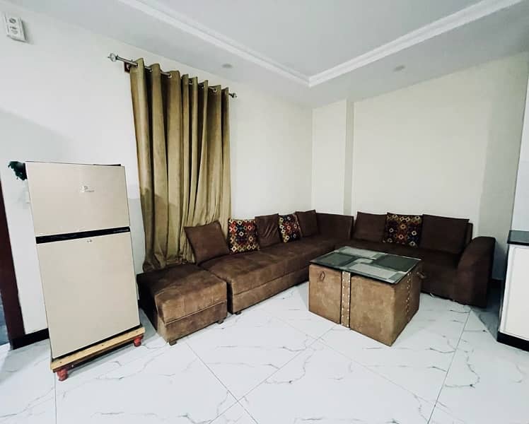 2Bed Luxury furnished For Daily or Monthly Basis Bahria 2