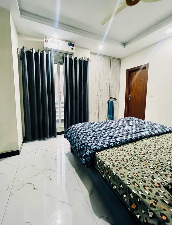 2Bed Luxury furnished For Daily or Monthly Basis Bahria 11