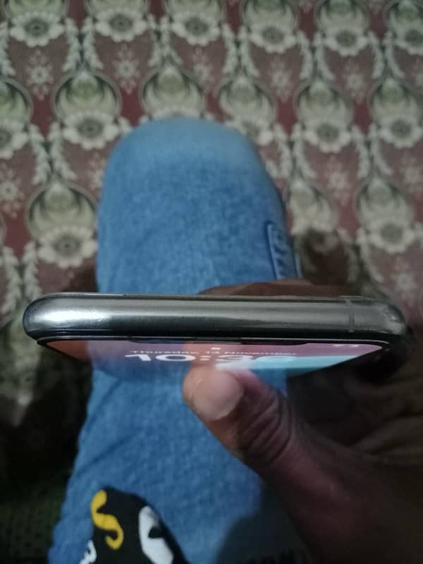 iPhone 11 Pro Max Non-PTA 2