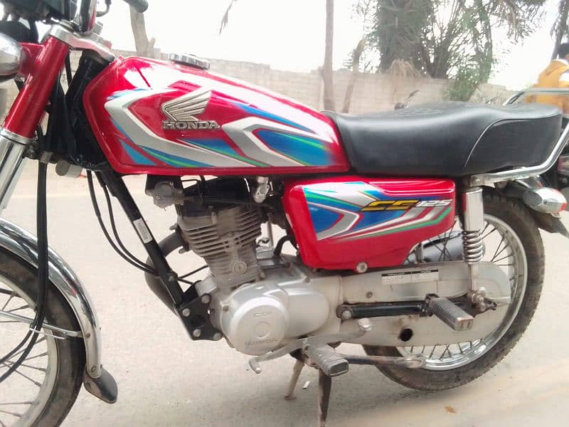 Honda CG125 For sale Total geniun contact 03004204272 0