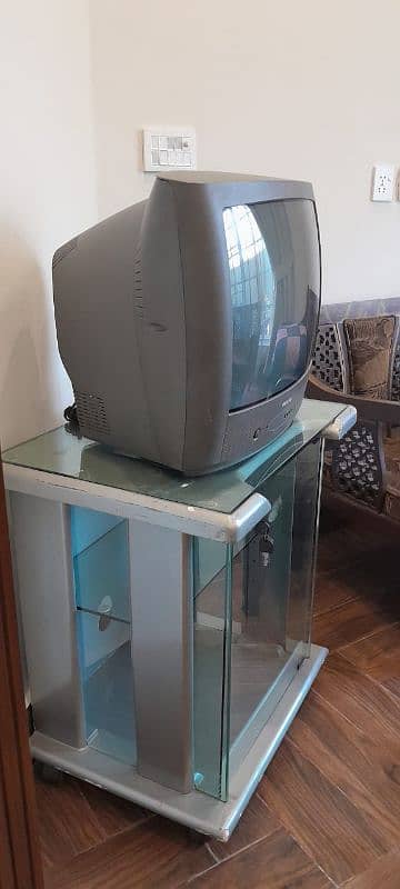 Used 21" Philips TV plus New Glass Trolly 0