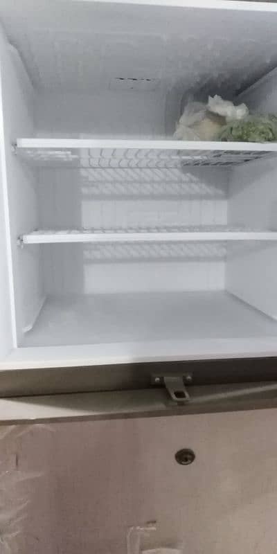 pel  refrigerator almost new 1