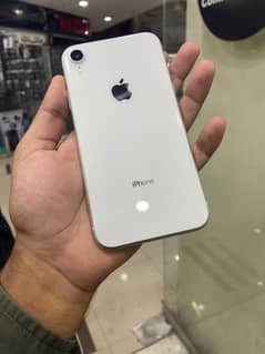 iphone xr 64 GB jv sim time availble 10/10