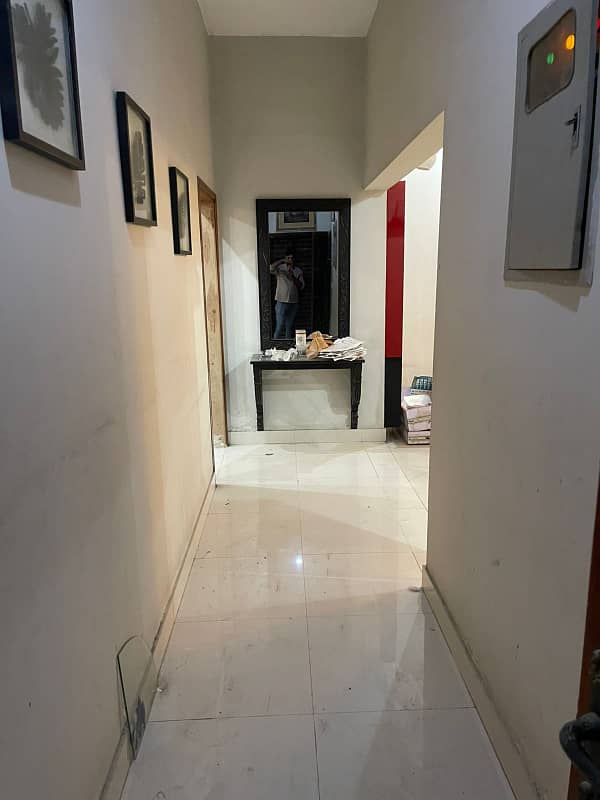 SMCHS | Ground Floor Portion 2100 Sqft 3 Bed DD For Sale On Reasonable Price | American Kitchen | Independent Entrance With Car Parking | Servant Quarter | Most Ideal Location | Reasonable Demand | All Documents Are Cleared | 18