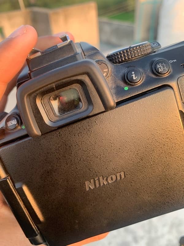 Nikon D5300 with 18-55mm G lens 3