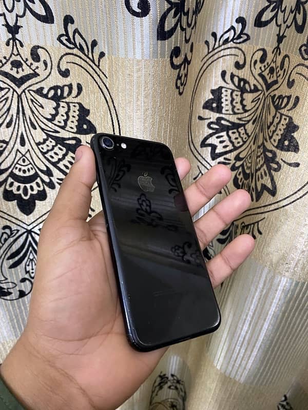 iphone 7 ::::10/9 condition :;128gb pta approved all ok 1