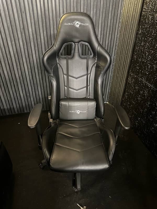 Gaming Chair Used Black Colour 0