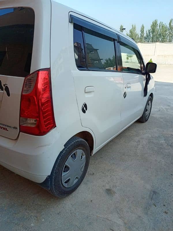 Suzuki Wagon R 2017 4