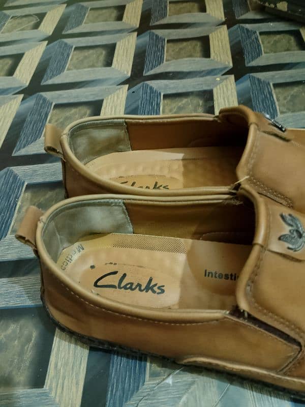 Clanks shoes he original hai new he bilkul size 42 number he 2