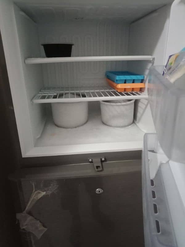 Refrigerator 1