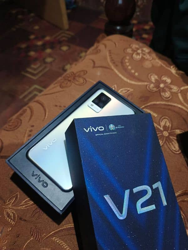 vivov21 price is final 45000thousand 5