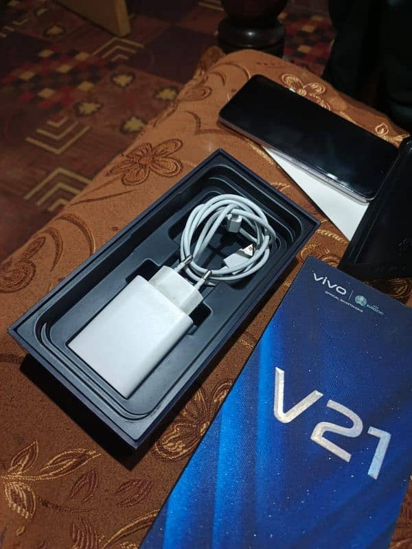 vivov21 price is final 45000thousand 6