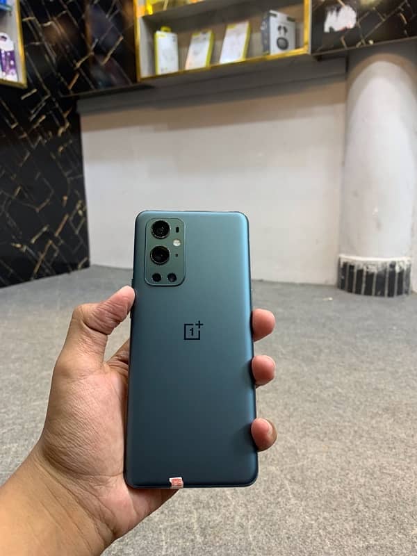 OnE PluS 9 Pro 0