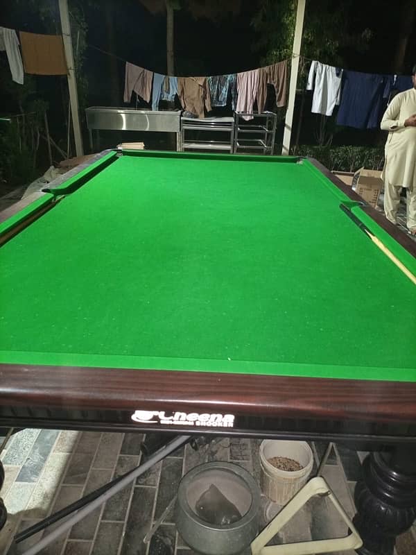 Snooker table /perfect 10/10 condition/ 1