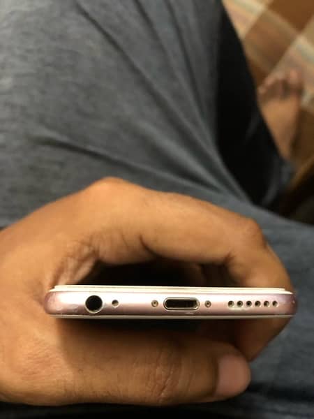 iPhone 6s 64GB PTA Approved 4