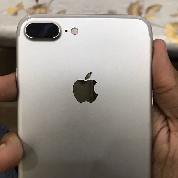 iPhone 7 Plus pta prove 128Gb all ok Exchange bi krlu ga Acha phone sa 4