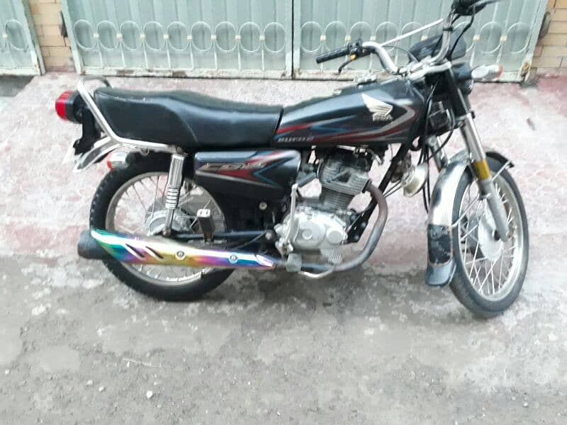 Honda 125 2019 model Lahore Register totaly genuine pin pack bike 0