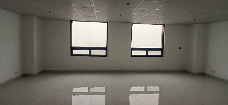 Brand New 689 Square Feet Office Prime Space Available For Rent In Grand Square Mall 0