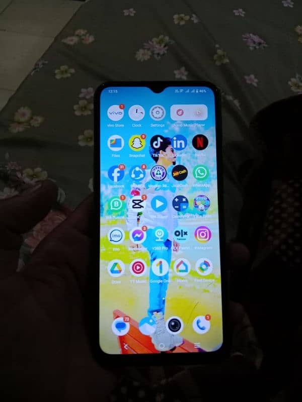 vivo y17s 3