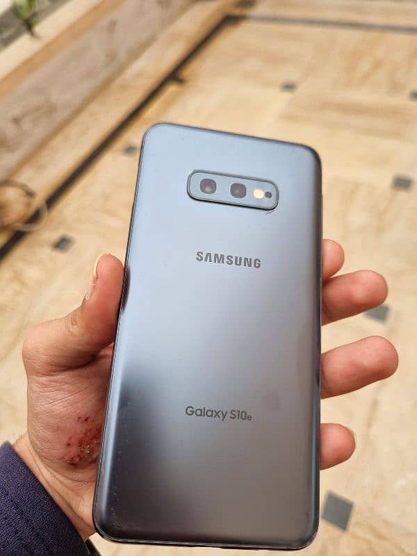 Samsung S10e 6/128 Pta Approved in lush condition 0